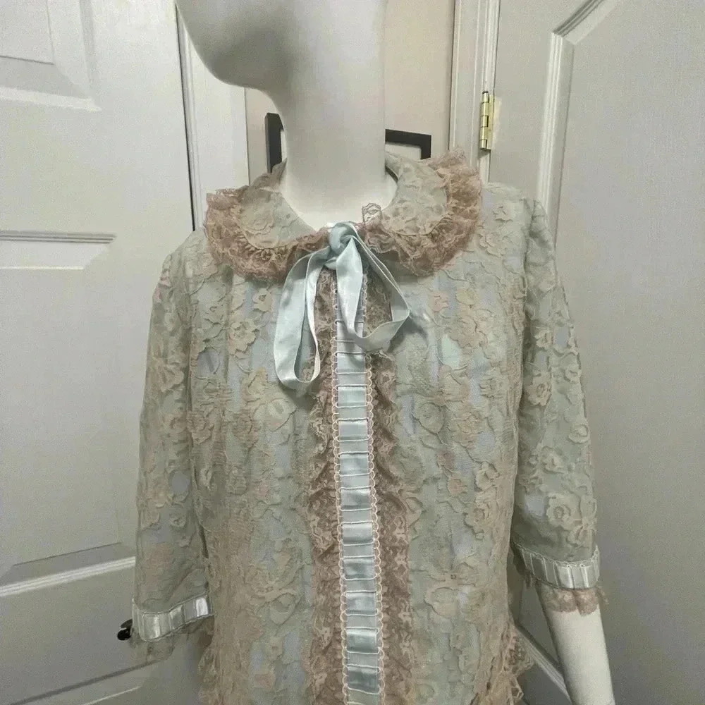 Two pieces of nightgown long and short coat with stunning design - Picture 4 of 16